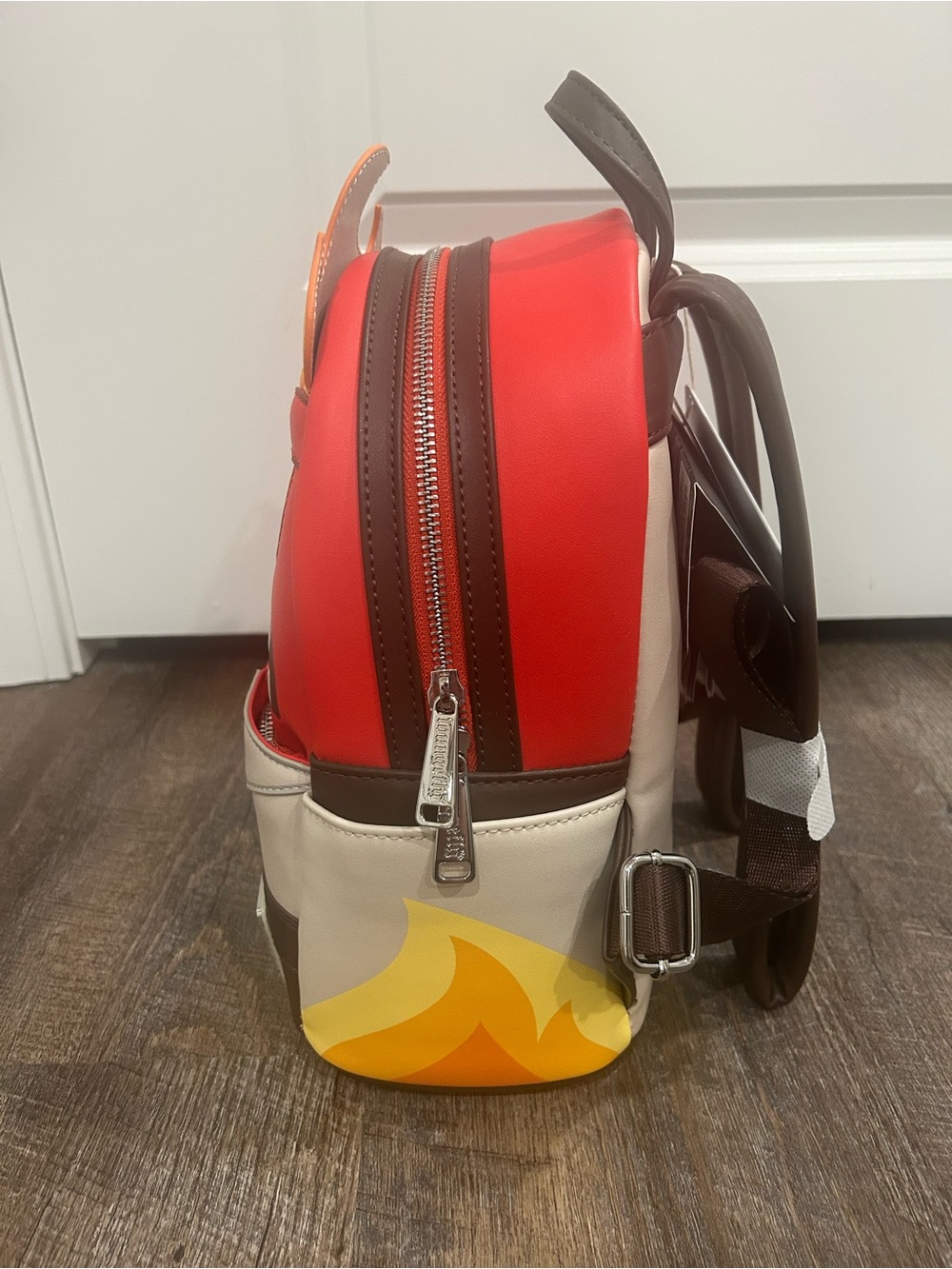 Loungefly Inside Out Exclusive Anger Cosplay Light Up Glow Mini Backpack NWT - Picture 3 of 8